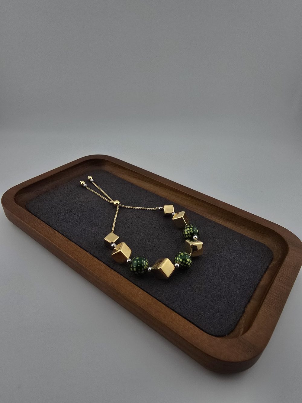 Green and Gold Adjustable Bead Bracelet - Image 15
