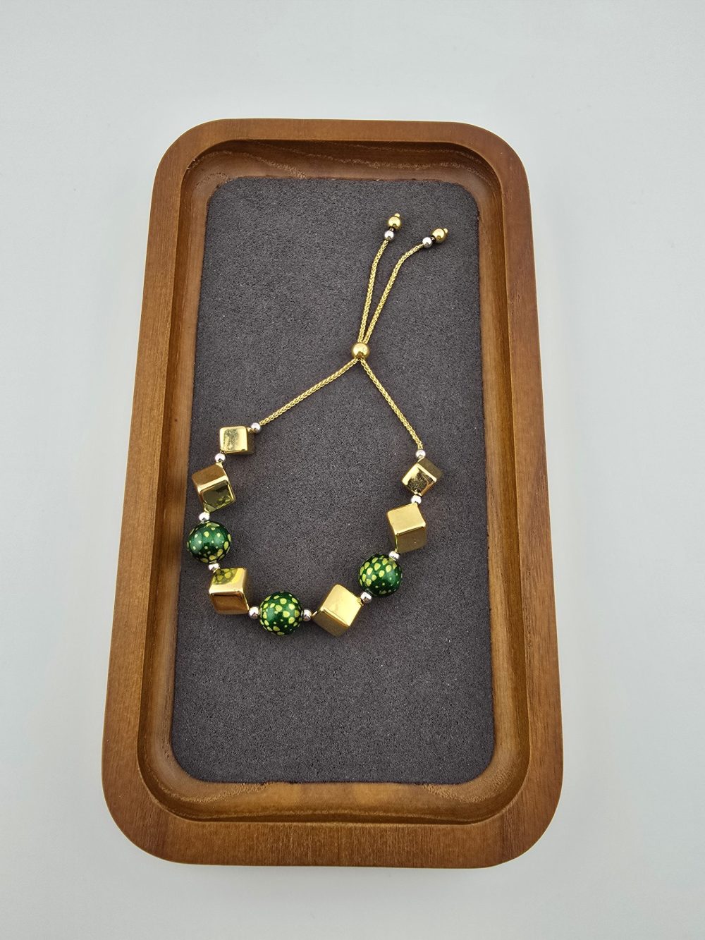 Green and Gold Adjustable Bead Bracelet - Image 9
