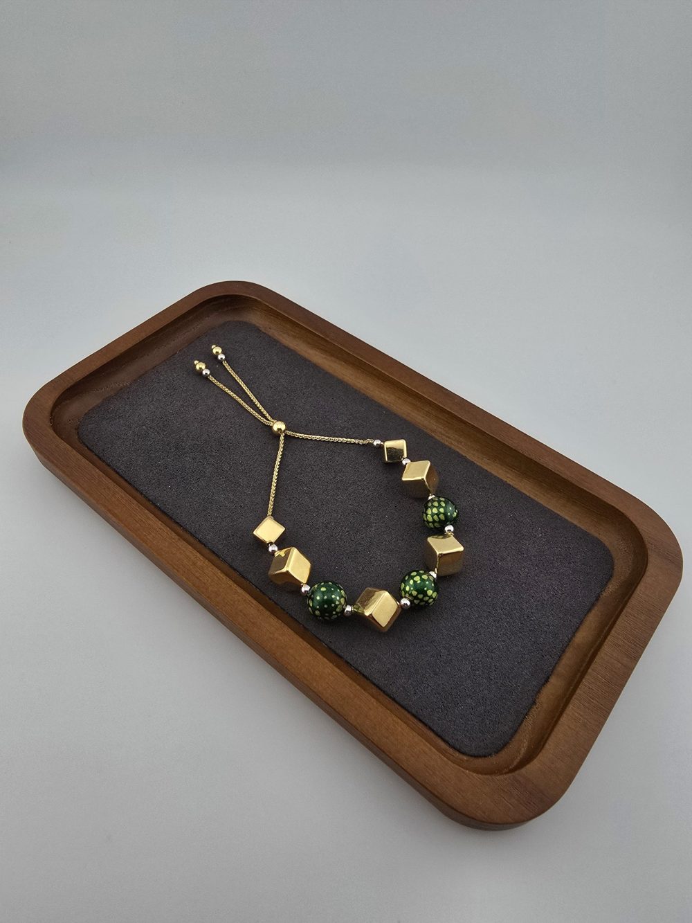 Green and Gold Adjustable Bead Bracelet - Image 10