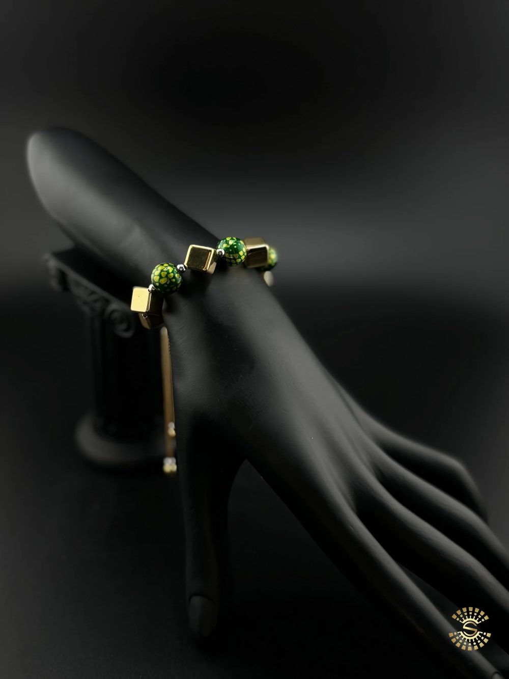 Green and Gold Adjustable Bead Bracelet - Image 6