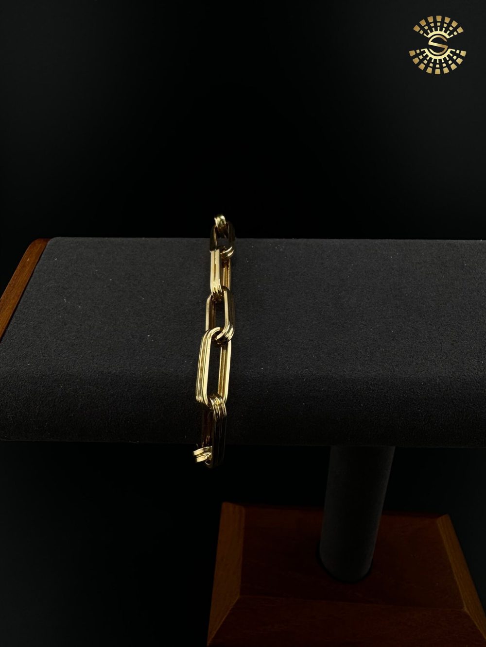 Gold Rectangular Link Bracelet - Image 4